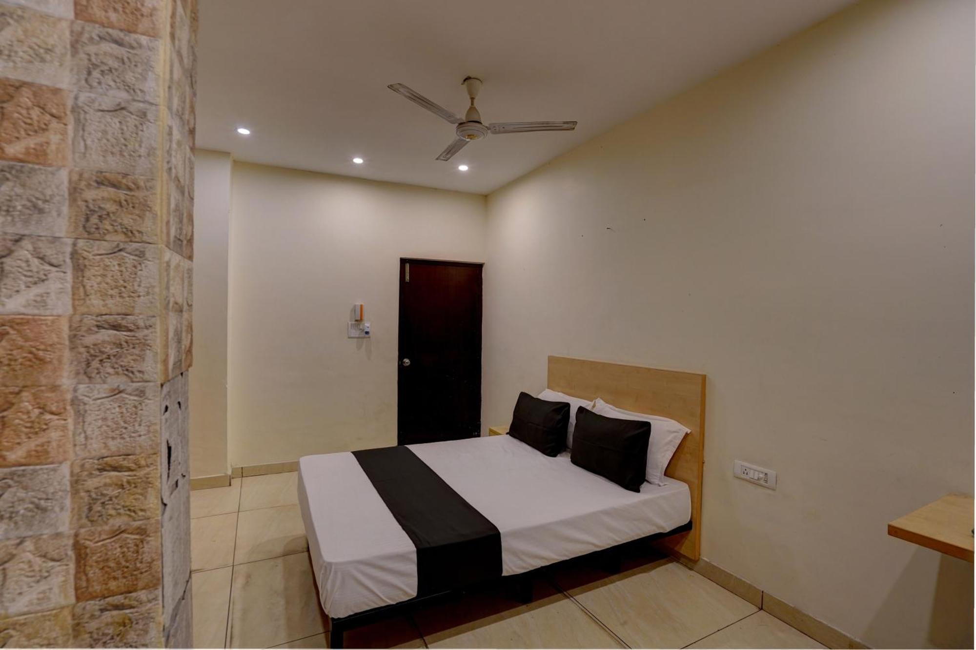 Hotel O Blue Vibes Meerut Exterior photo