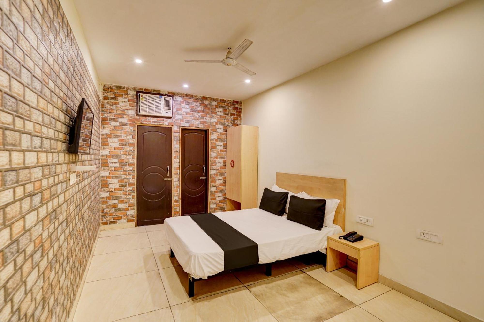 Hotel O Blue Vibes Meerut Exterior photo