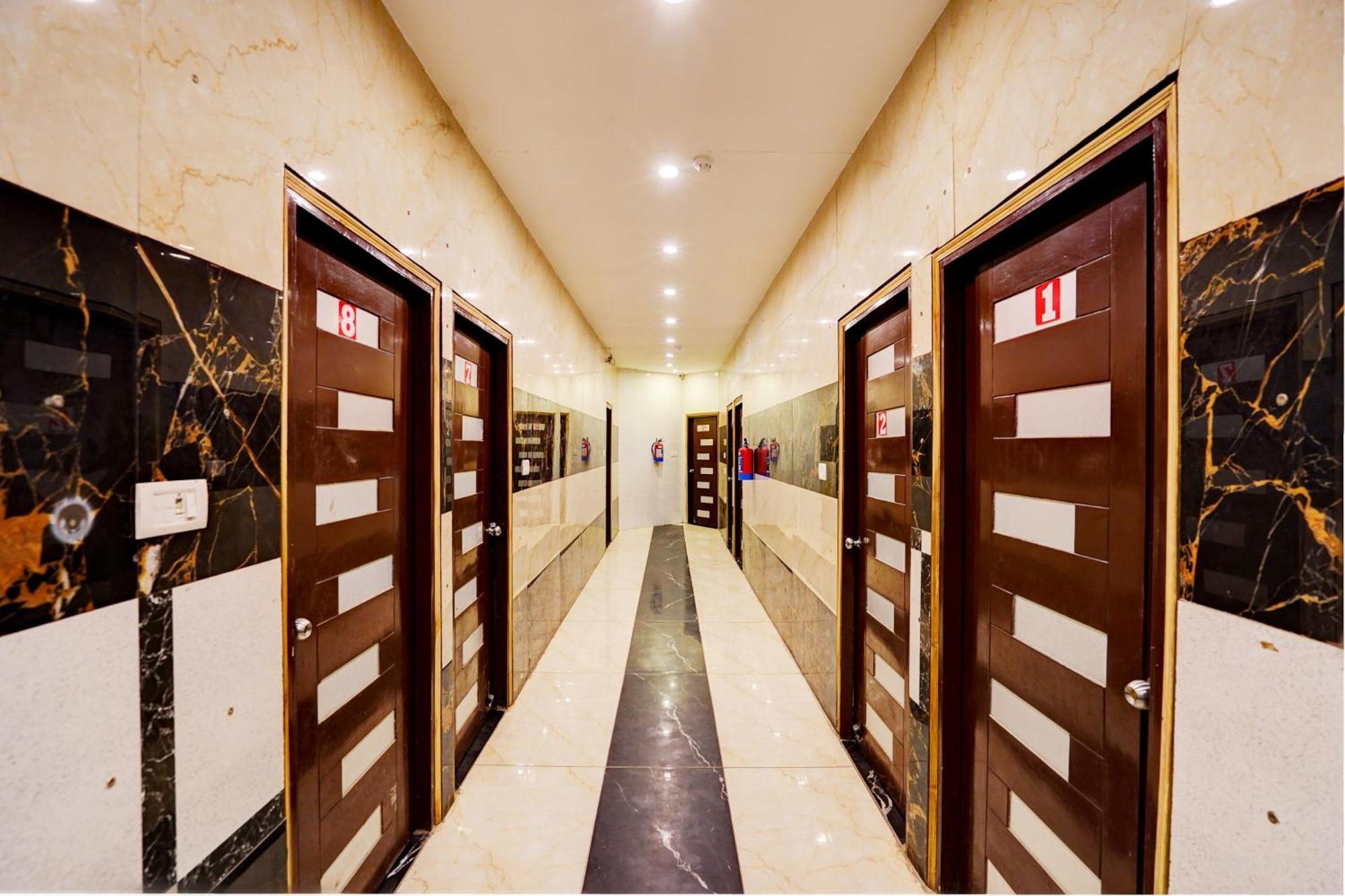 Hotel O Blue Vibes Meerut Exterior photo