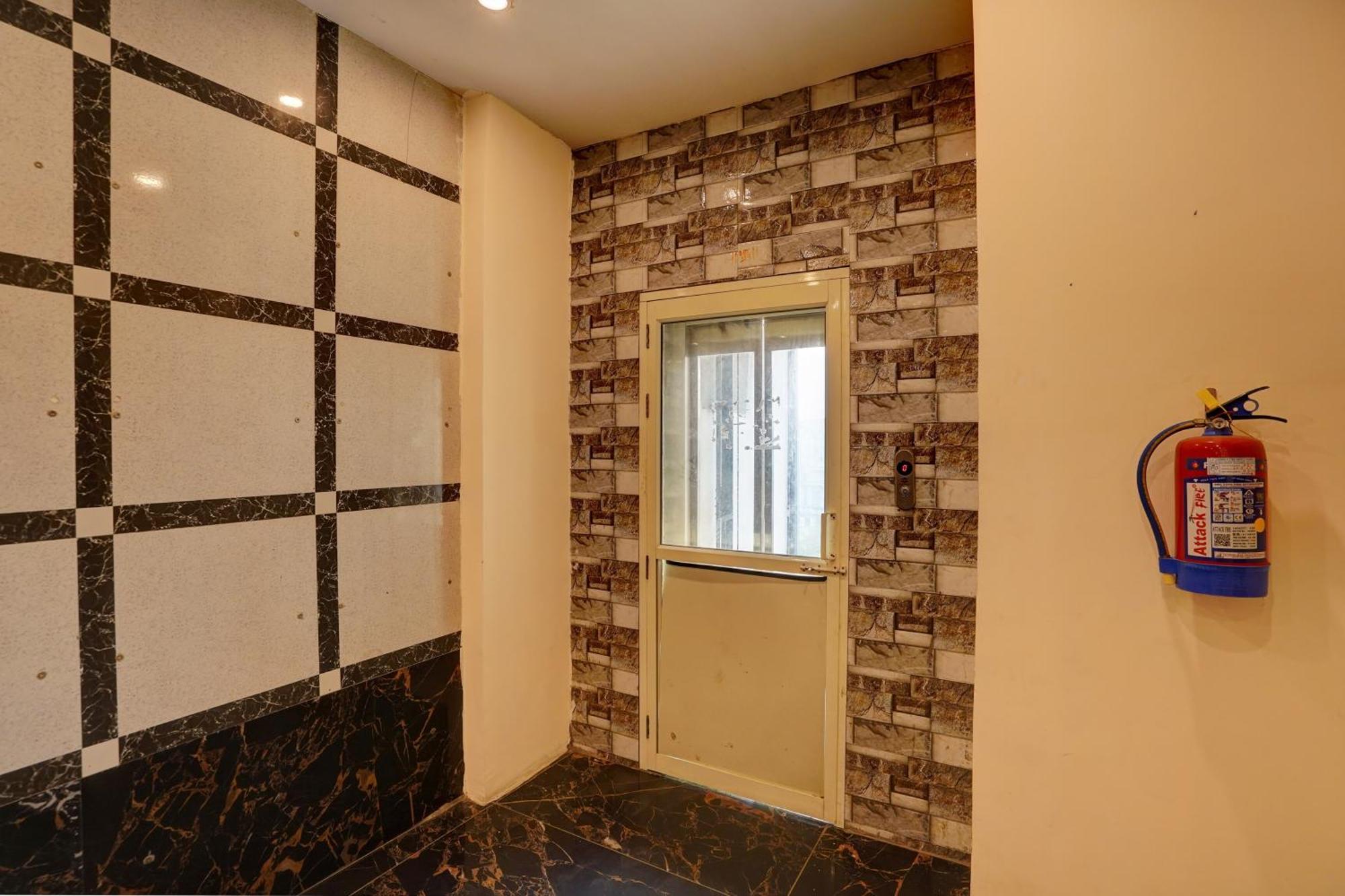 Hotel O Blue Vibes Meerut Exterior photo